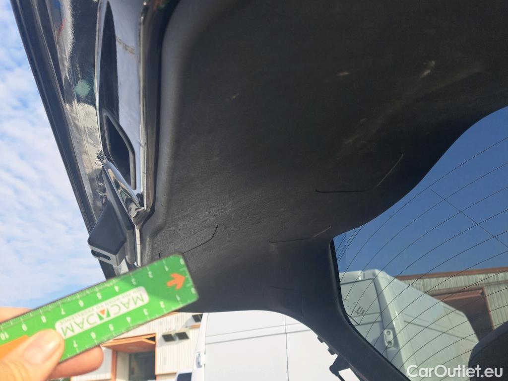  Toyota  C-HR TOYOTA  / 2019 / 5P / todoterreno 2.0 180H Style #56
