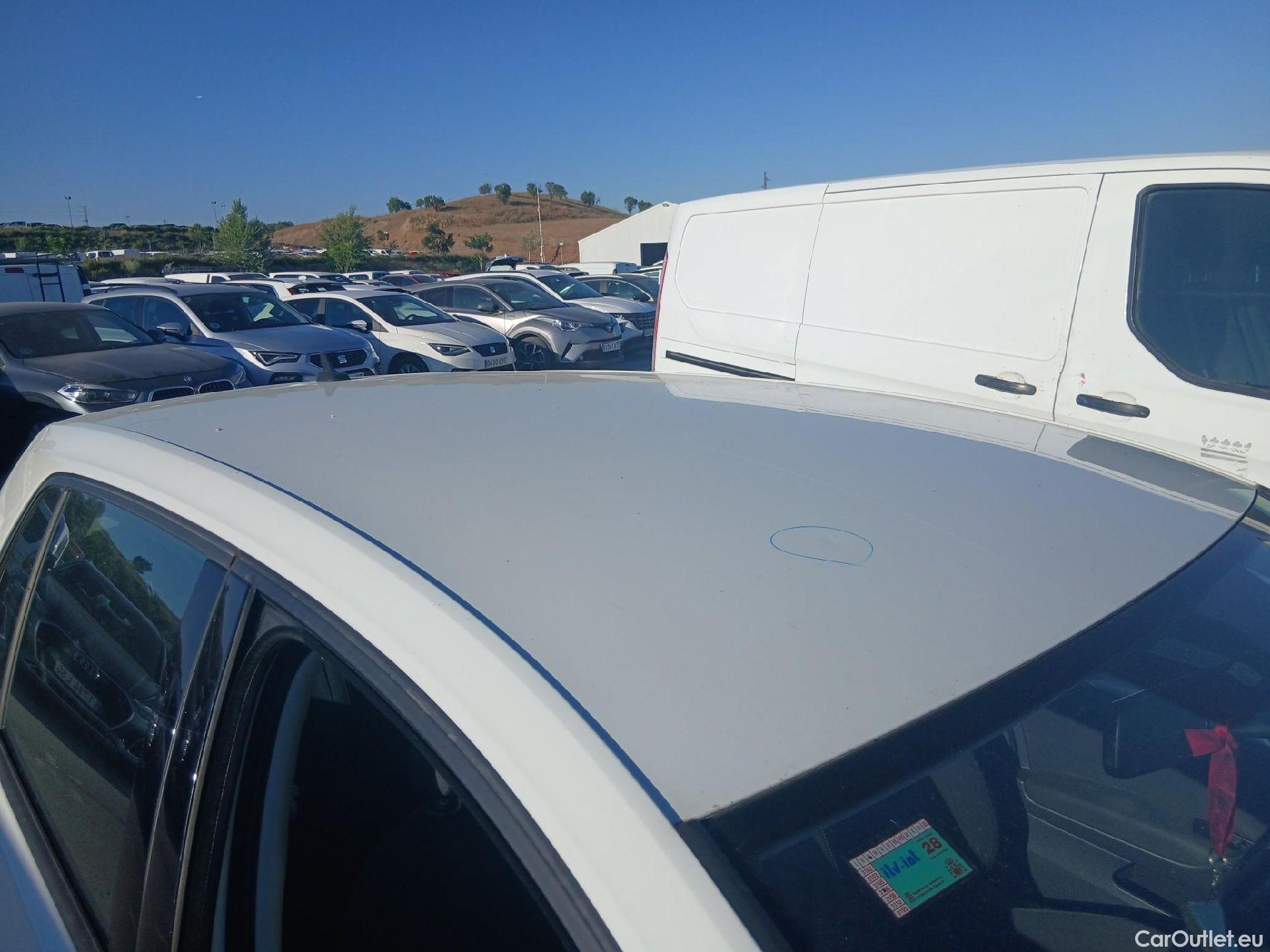  Volkswagen  Golf  VOLKSWAGEN 1.6 TDI 115 CV #36