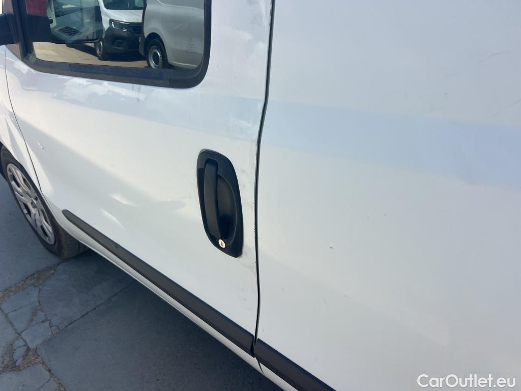  Fiat  Doblo FIAT Doblò Cargo/2015/4P/furgón derivado de turismo Cargo SX 1.6 Mjet 66kW (90CV) (AC) #5