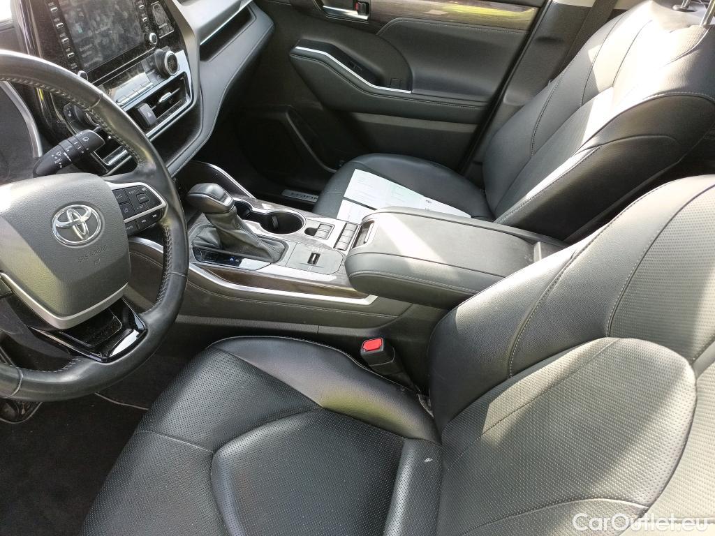  Toyota  Highlander TOYOTA  / 2021 / 5P / todoterreno 2.5 Advance P. Met. Techo Panorámico #31