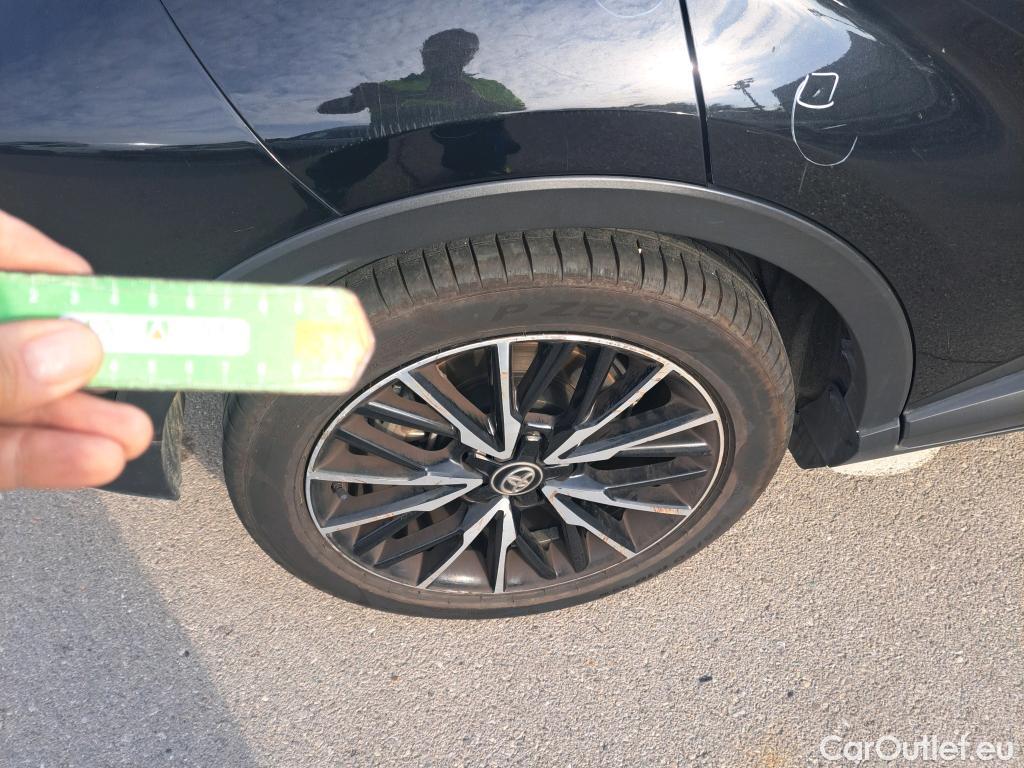 Toyota  C-HR TOYOTA  / 2019 / 5P / todoterreno 2.0 180H Style #12