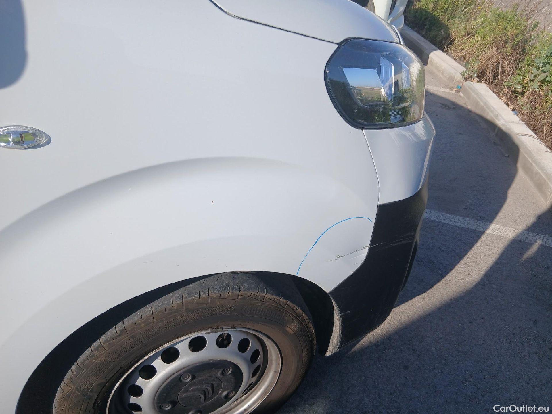  Citroen  Jumpy CITROEN  / 2016 / 4P / furgón Talla M BlueHDi 120 S&S 6v Control #37