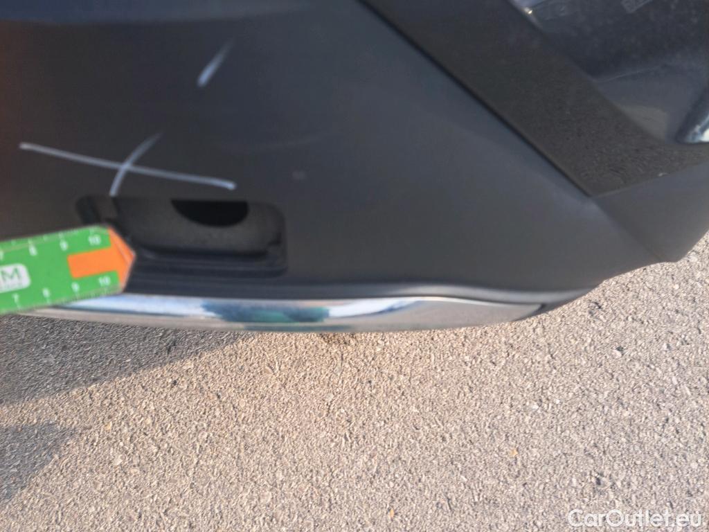  Toyota  C-HR TOYOTA  / 2019 / 5P / todoterreno 2.0 180H Style #47