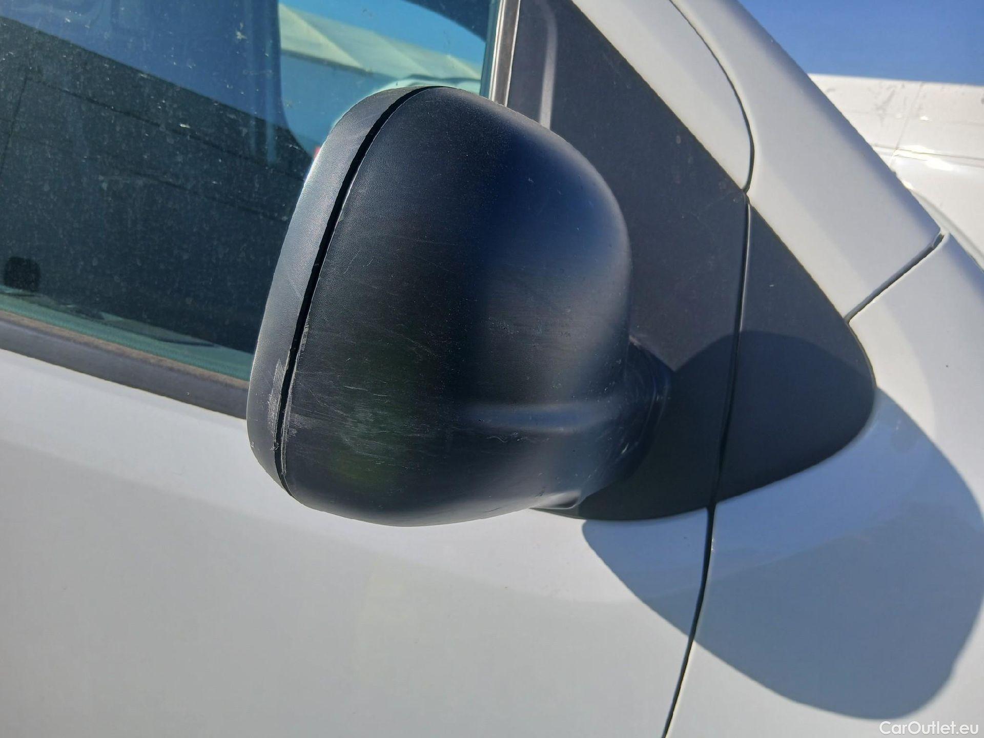  Citroen  Jumpy CITROEN  / 2016 / 4P / furgón Talla M BlueHDi 120 S&S 6v Control #36