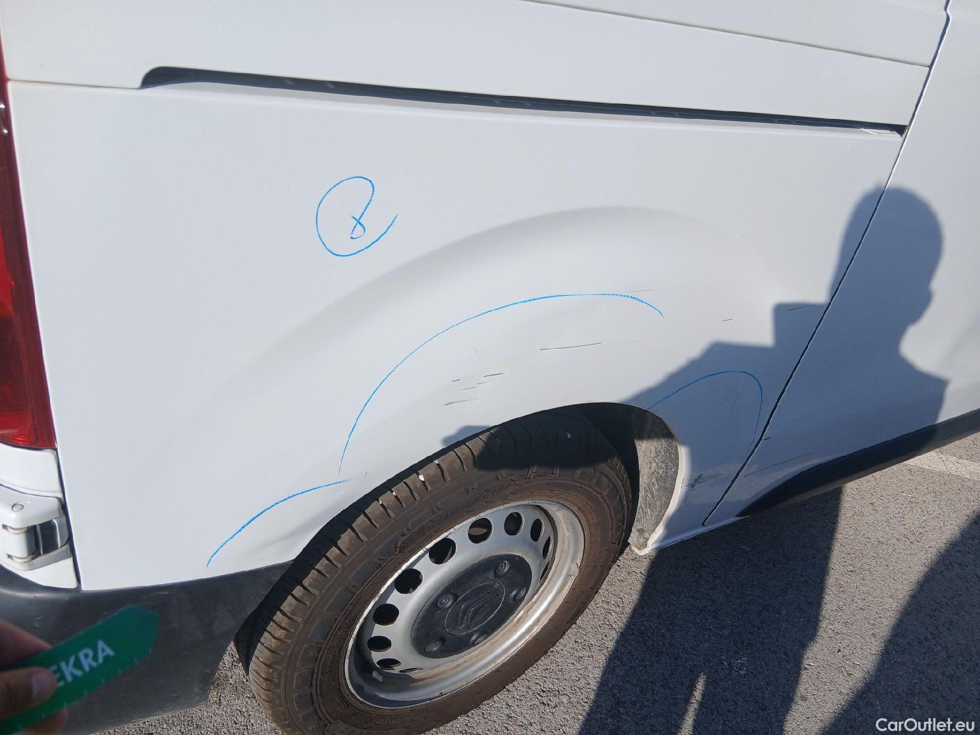  Citroen  Jumpy CITROEN  / 2016 / 4P / furgón Talla M BlueHDi 120 S&S 6v Control #29