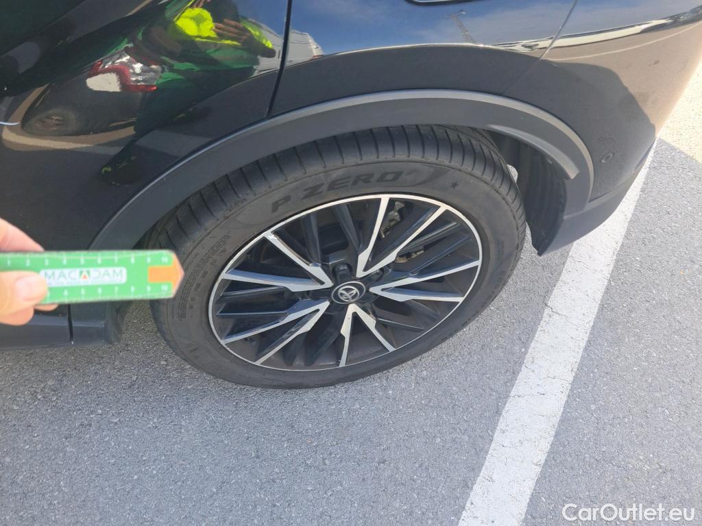  Toyota  C-HR TOYOTA  / 2019 / 5P / todoterreno 2.0 180H Style #14