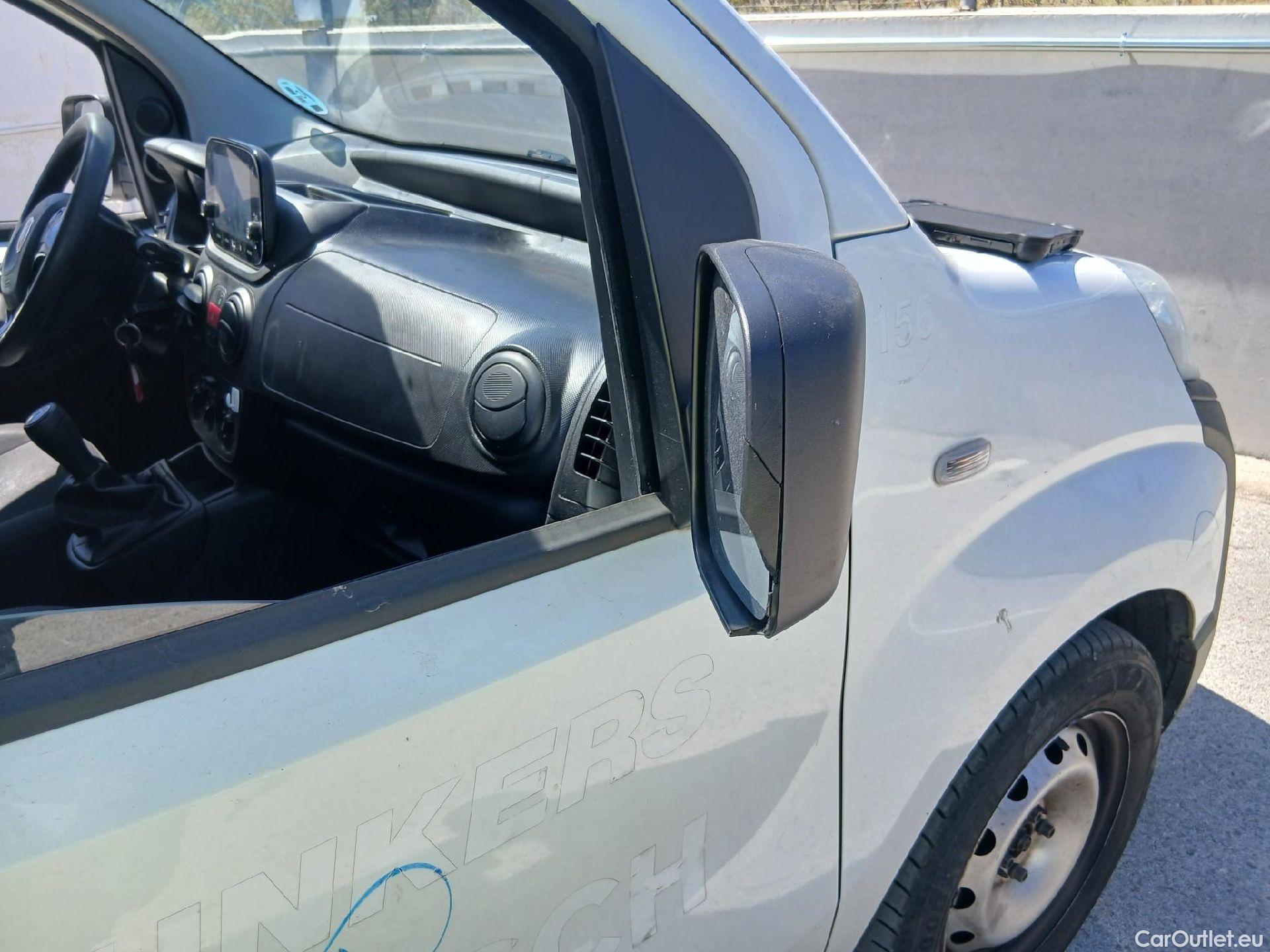  Fiat  Fiorino FIAT  / 2016 / 3P / furgón derivado de turismo Cargo Base N1 1.3 MJet 59 kW (80 CV) #28
