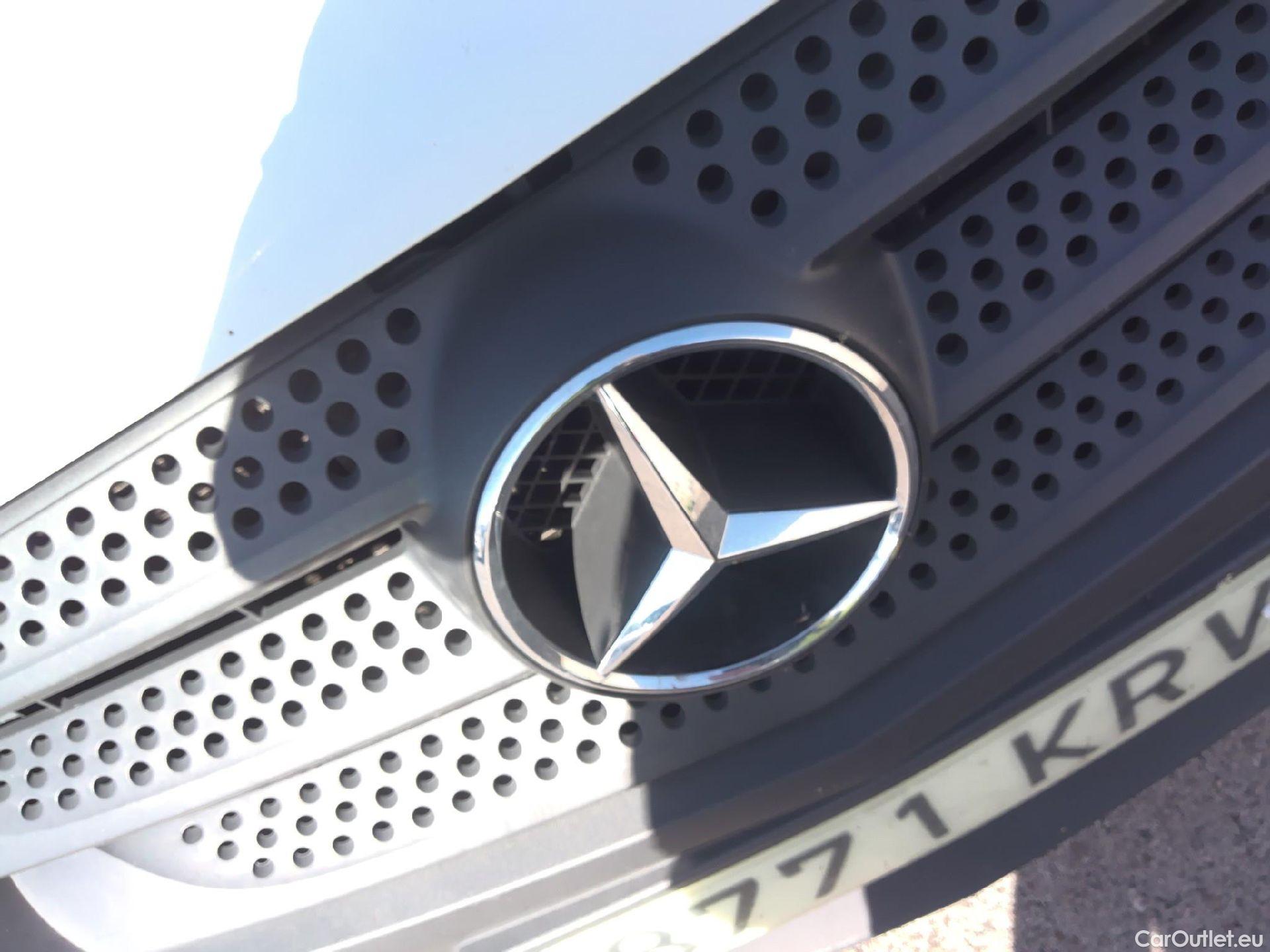  Mercedes  Vito MERCEDES-BENZ  / 2014 / 4P / furgón 114 CDI Larga #15