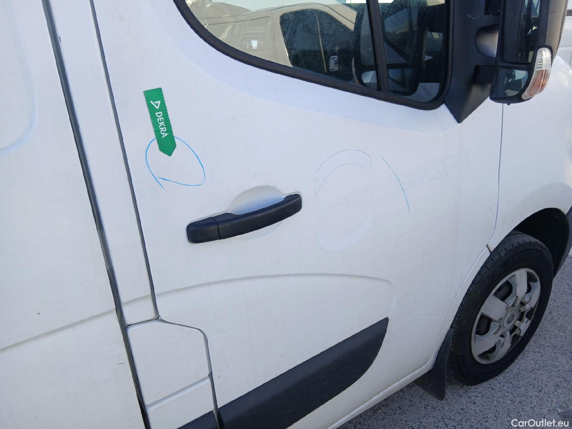  Nissan  NV400 NISSAN  / 2011 / 4P / furgón L2H2 3,5T 2.3dCi EU6 96kW FWD COMFORT #44