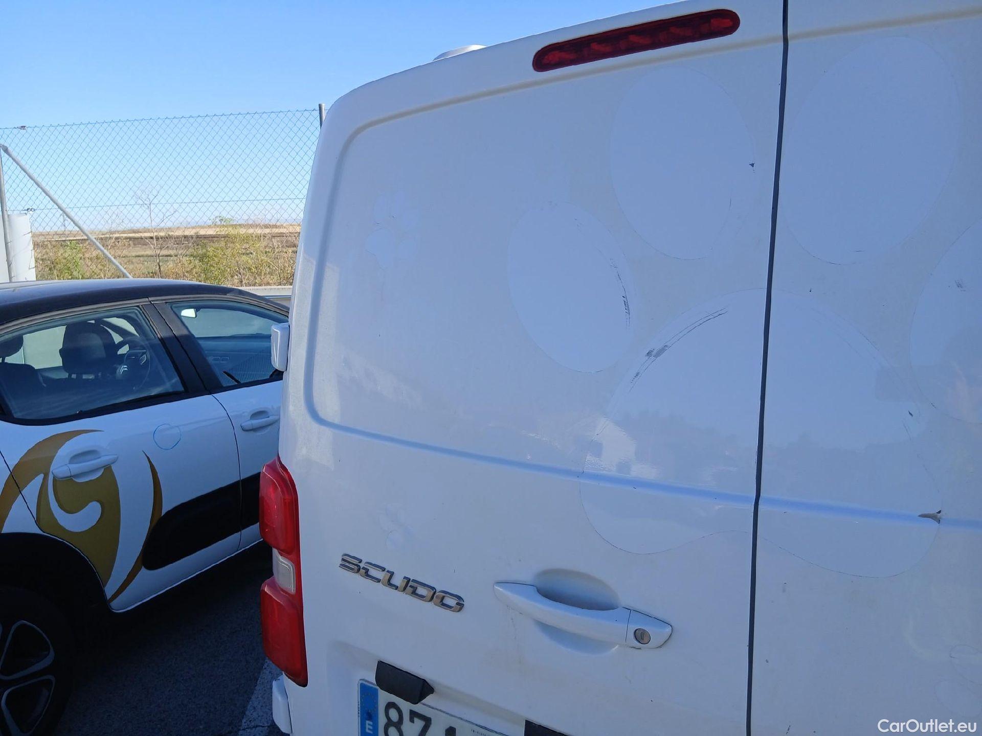  Fiat  Scudo FIAT  / 2021 / 4P / furgón Furgón L2 120cv MT6 Business (AC) #42