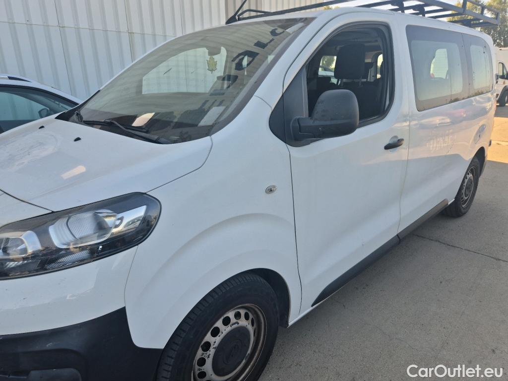  Opel  Vivaro OPEL  / 2019 / 4P / combi 1.5 Diésel 88kW (120CV) M Std Express #15