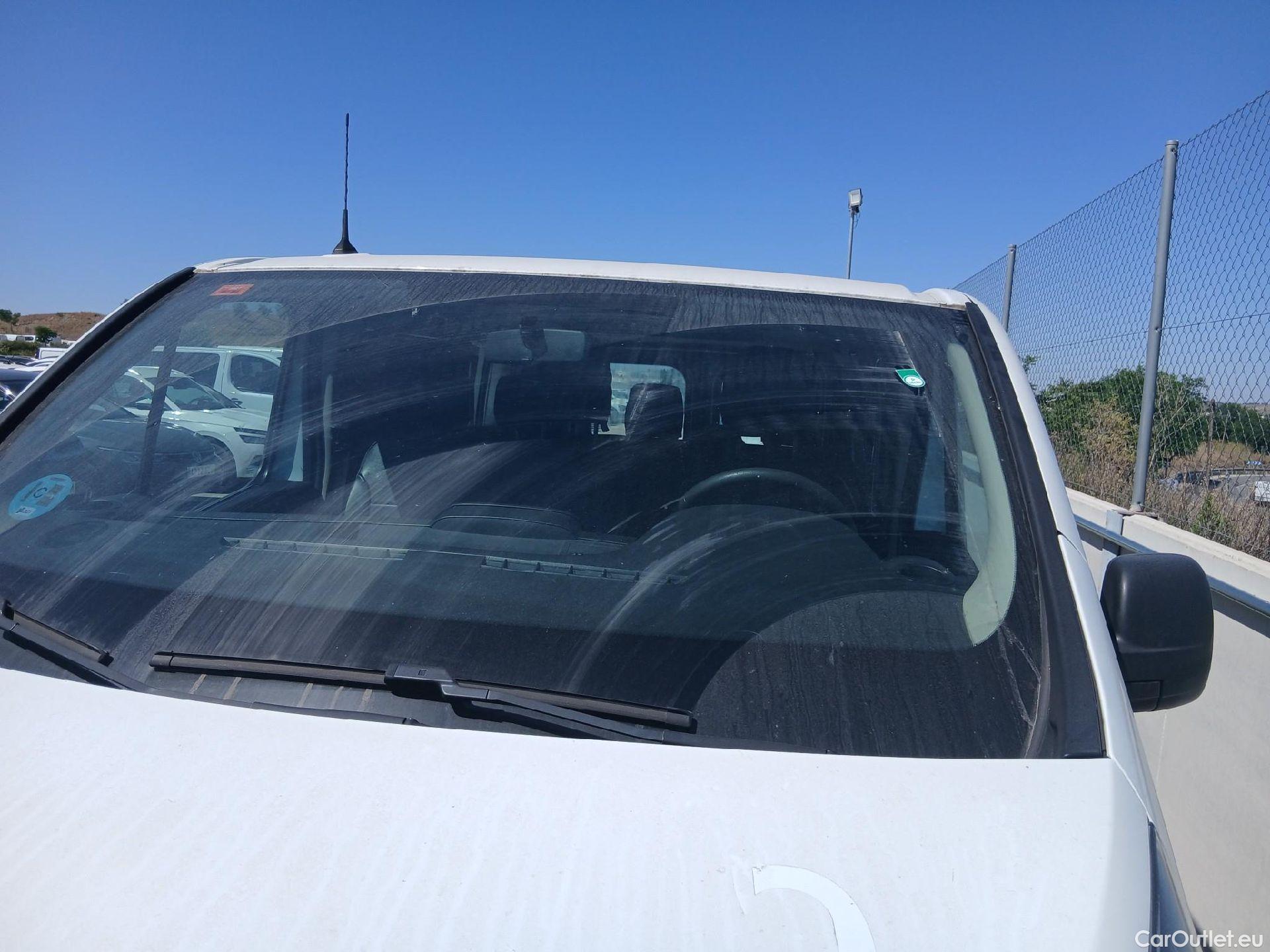  Nissan  NV300 NISSAN  / 2016 / 4P / combi Mixta 6 2.0dCi 88kW L2H1 1,2T Optima #20