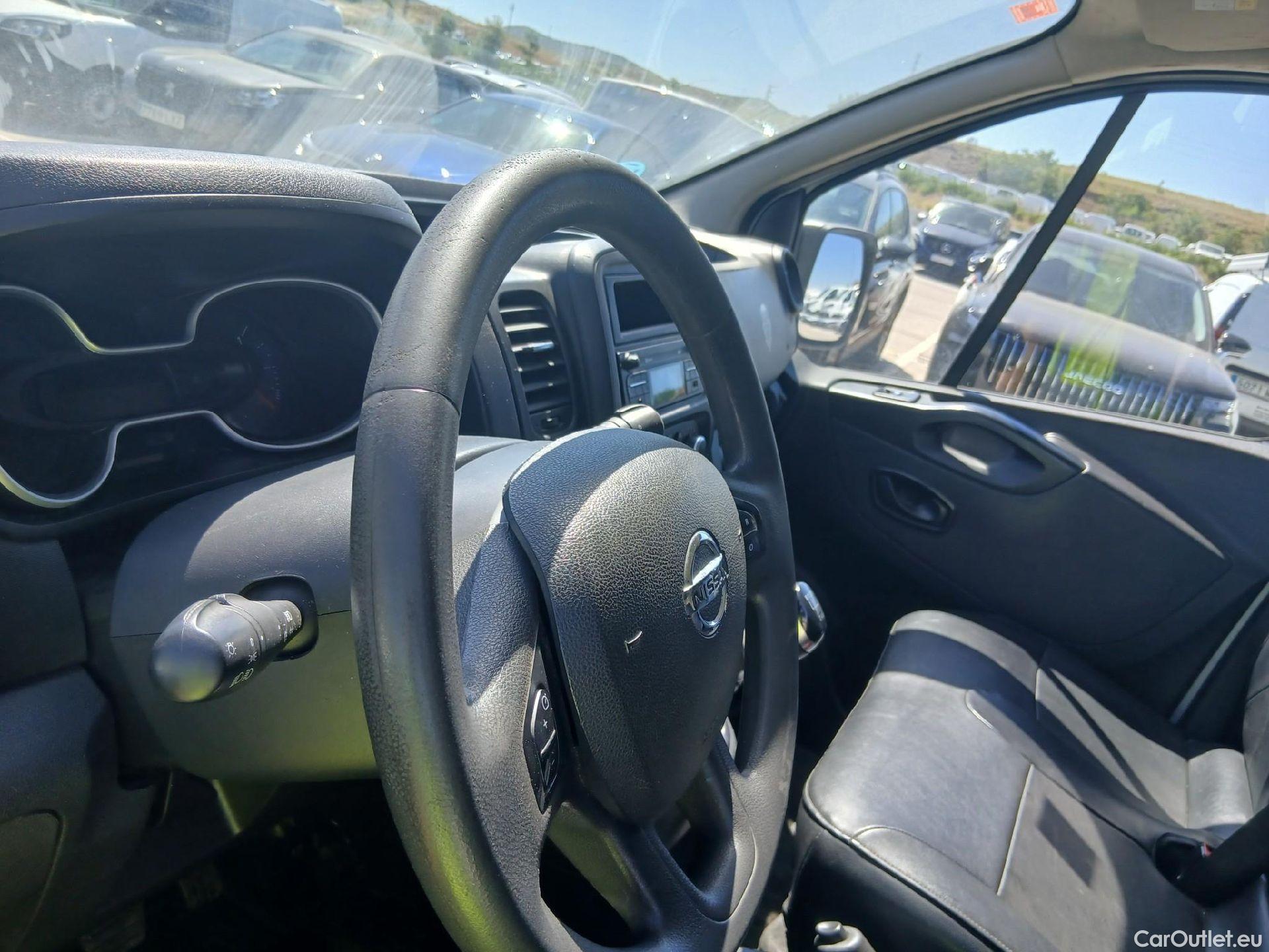  Nissan  NV300 NISSAN  / 2016 / 4P / combi Mixta 6 2.0dCi 88kW L2H1 1,2T Optima #14