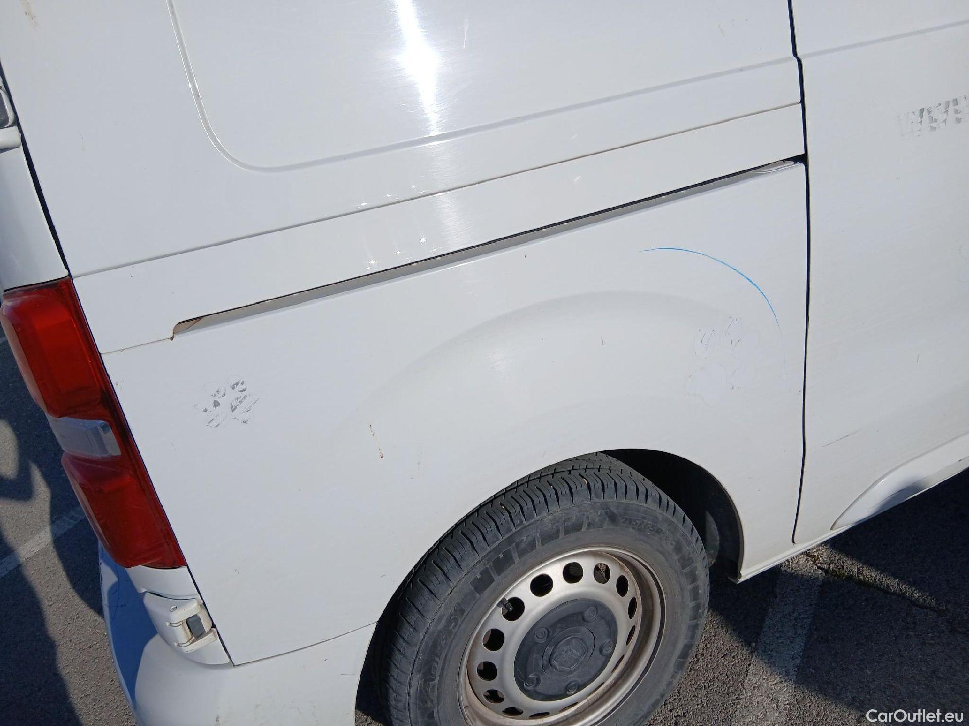  Fiat  Scudo FIAT  / 2021 / 4P / furgón Furgón L2 120cv MT6 Business (AC) #45