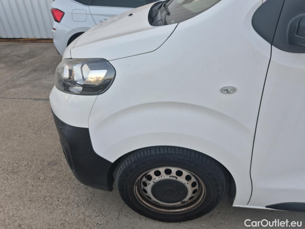  Opel  Vivaro OPEL  / 2019 / 4P / combi 1.5 Diésel 88kW (120CV) M Std Express #47