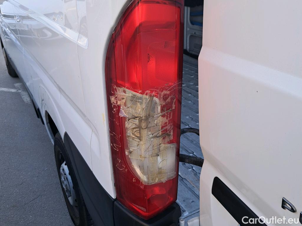  Peugeot  Boxer PEUGEOT  / 2014 / 4P / furgón 335 L2 H2 BHDI 103kW (140CV) S&S 6 V. M #13