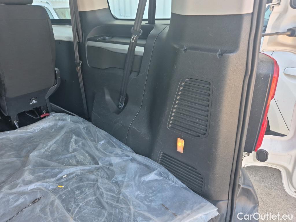  Opel  Vivaro OPEL  / 2019 / 4P / combi 1.5 Diésel 88kW (120CV) M Std Express #30
