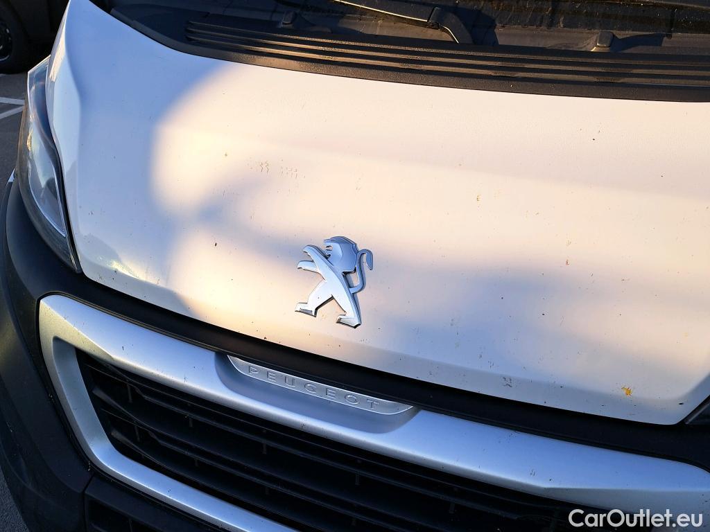  Peugeot  Boxer PEUGEOT  / 2014 / 4P / furgón 335 L2 H2 BHDI 103kW (140CV) S&S 6 V. M #43