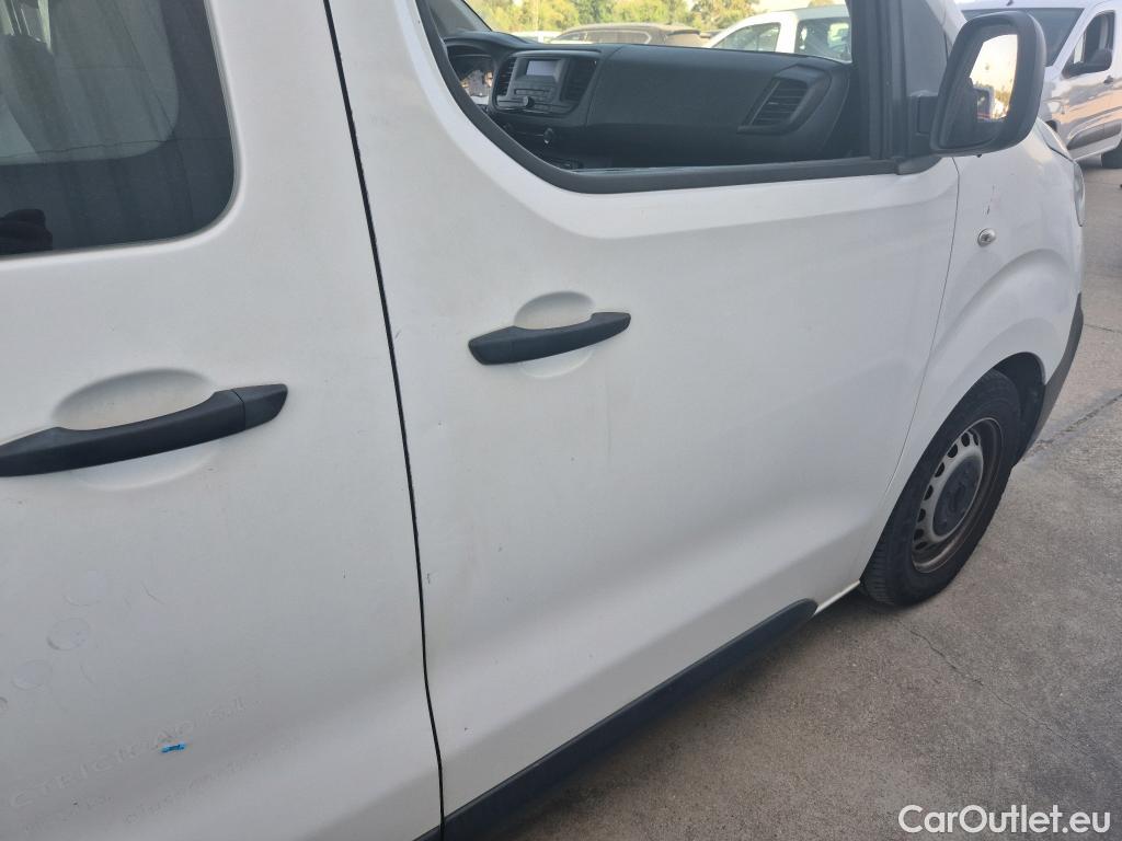  Opel  Vivaro OPEL  / 2019 / 4P / combi 1.5 Diésel 88kW (120CV) M Std Express #42