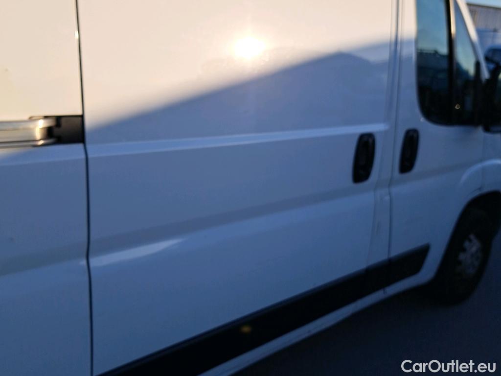  Peugeot  Boxer PEUGEOT  / 2014 / 4P / furgón 335 L2 H2 BHDI 103kW (140CV) S&S 6 V. M #24
