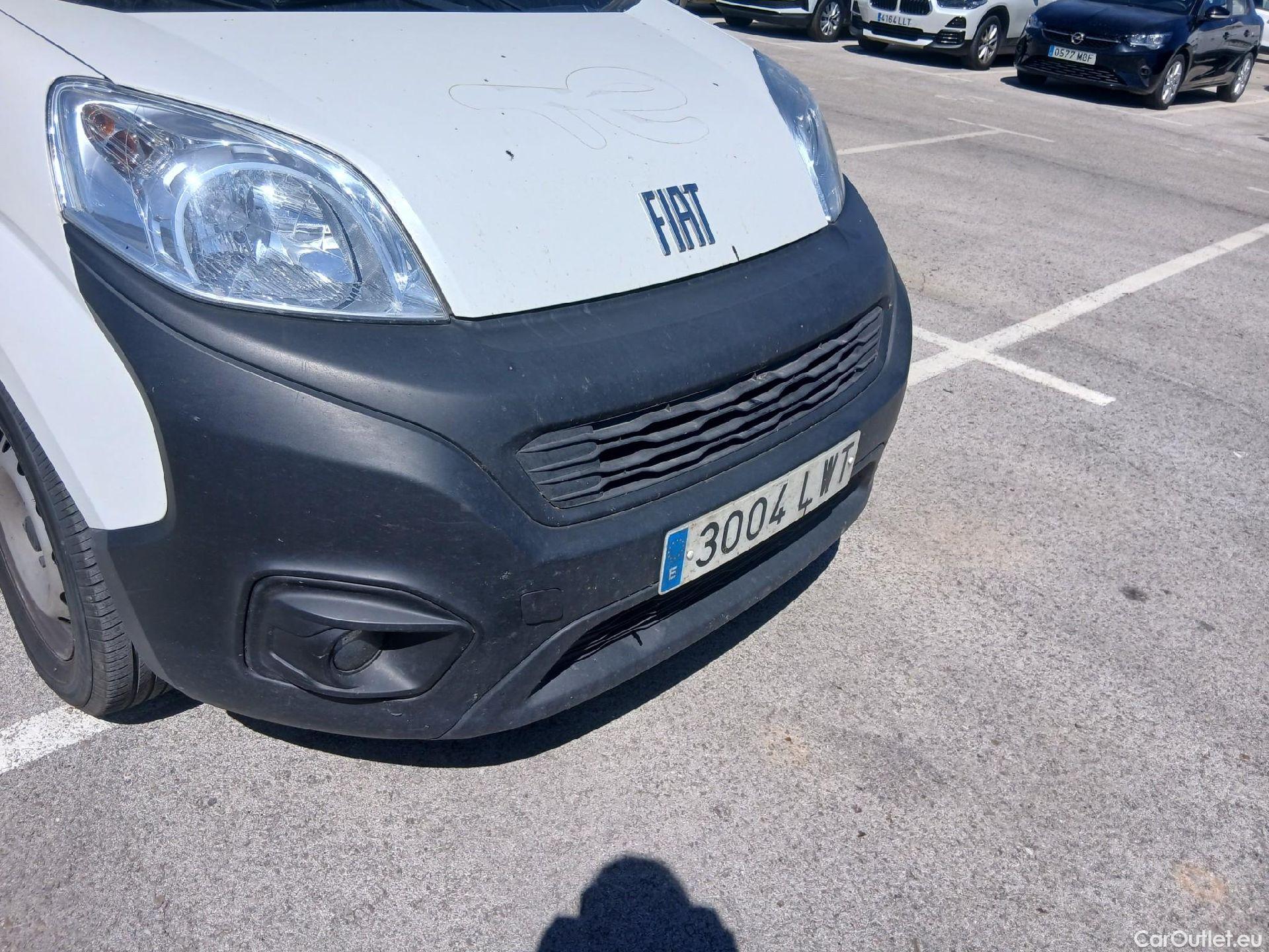  Fiat  Fiorino FIAT  / 2016 / 3P / furgón derivado de turismo Cargo Base N1 1.3 MJet 59 kW (80 CV) #8
