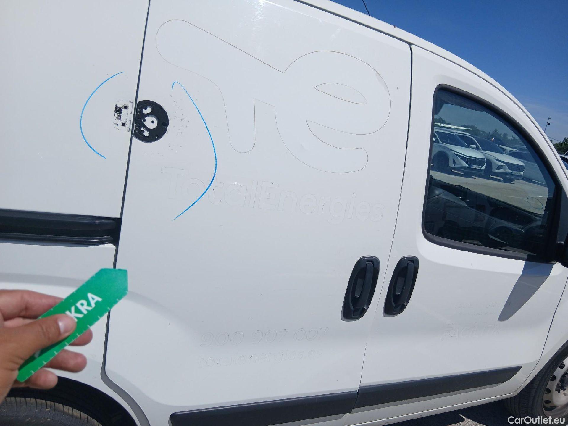  Fiat  Fiorino FIAT  / 2016 / 3P / furgón derivado de turismo Cargo Base N1 1.3 MJet 59 kW (80 CV) #33