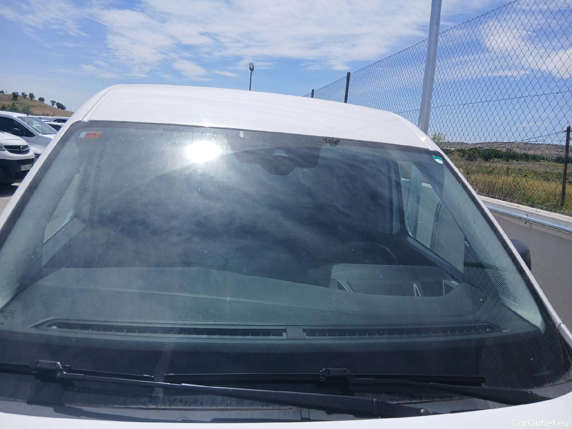  Volkswagen  Caddy VOLKSWAGEN  / 4P / Maxi Cargo 2.0 TDI 122 CV #14