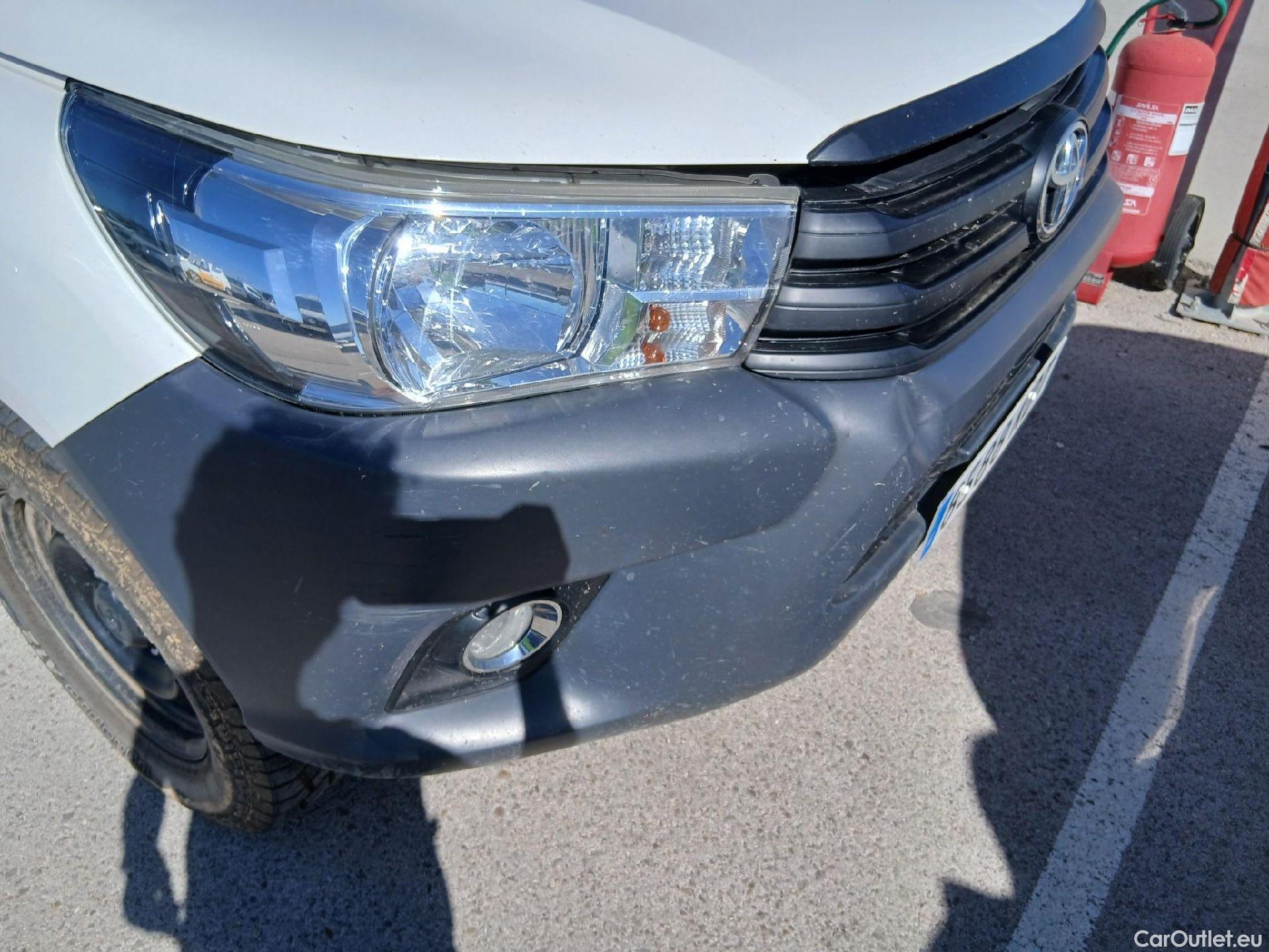  Toyota  Hilux TOYOTA  VU 2p 7G pickup 2.4 D-4D Cabina Extra GX 4x4 #3