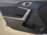  KIA  Cee'd KIA  1.5 T-GDI 160KM 6MT M 5d #25
