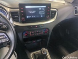  KIA  Cee'd KIA  SW 1.4 T-GDI 140 KM 6MT M 5d #19