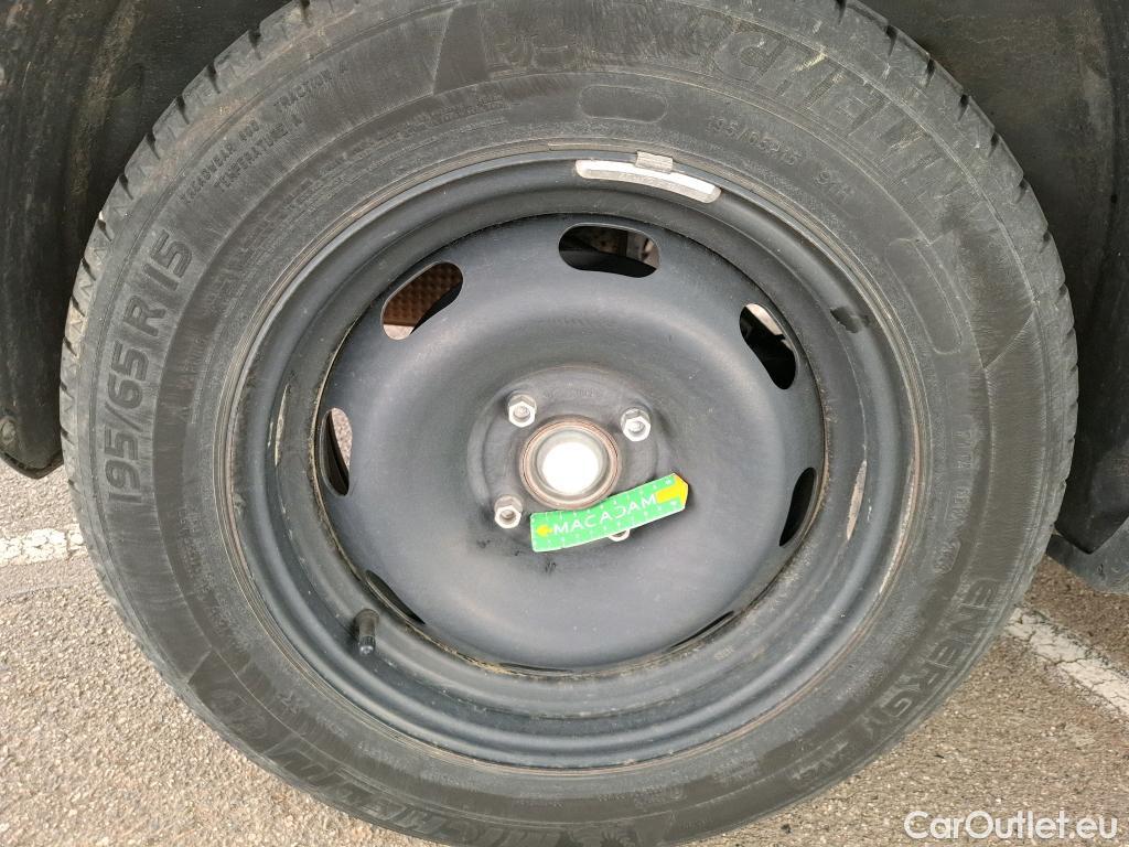  Citroen  C3  Société Feel 1.2 PureTech 80CV BVM5 E6d #46