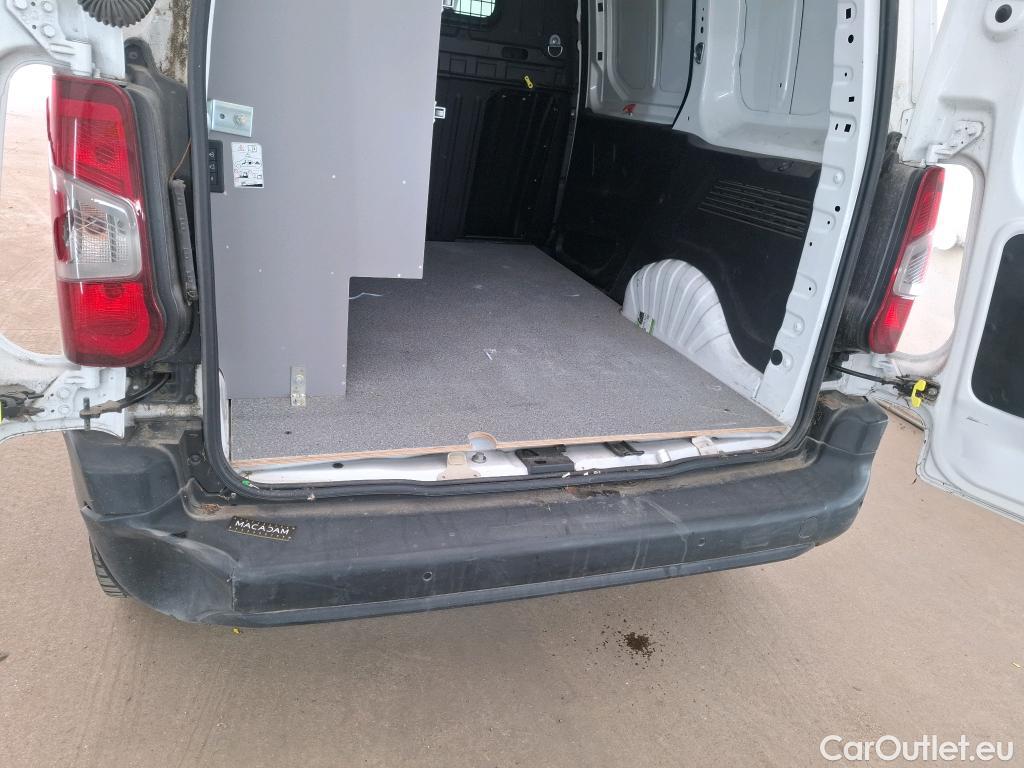  Citroen  Berlingo  Fourgon Worker M 1000 1.2 PureTech 130CV BVA8 E6d #23