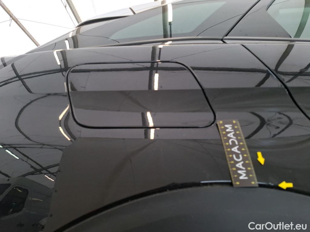  Peugeot  3008  Active Pack 1.5 HDi 130CV BVA8 E6d #9
