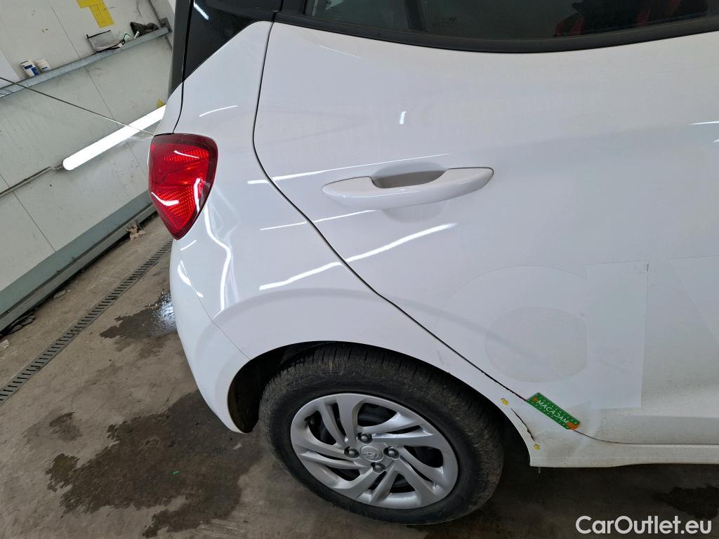  Hyundai  i10  Intuitive 1.0 65CV BVM5 E6d #1