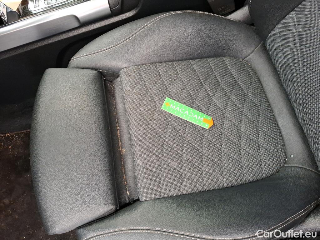  Mercedes  GLB MERCEDES-BENZ  / 2019 / 5P / SUV  200 d Business Line #21