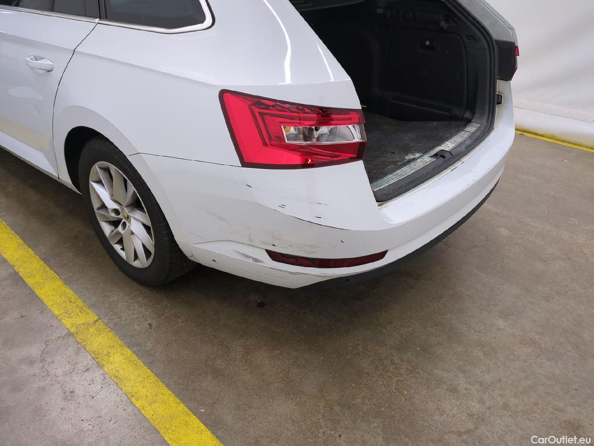  Skoda  Superb  Break Business 2.0 TDI 150CV BVA7 E6d #30