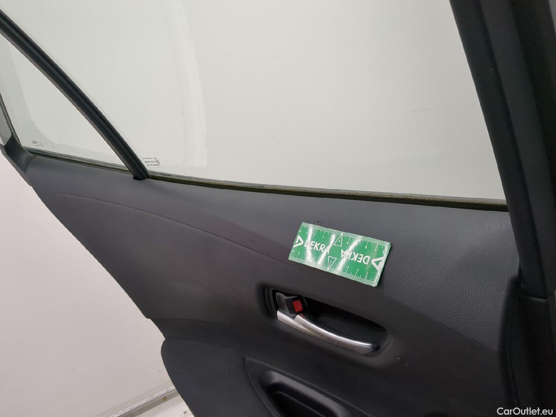  Toyota  Corolla TOYOTA  / 2018 / 5P / Berline Hybride 122h Dynamic #6