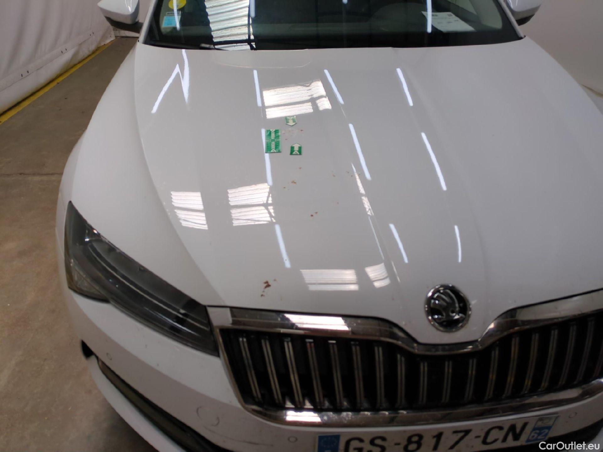  Skoda  Superb  Break Business 2.0 TDI 150CV BVA7 E6d #44
