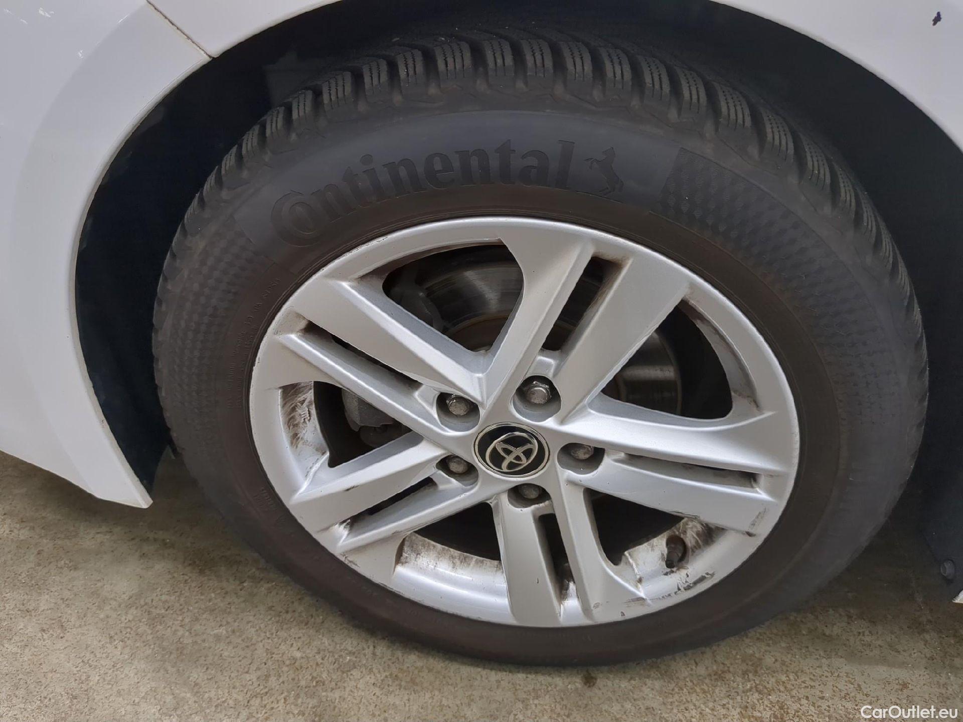  Toyota  Corolla TOYOTA  / 2018 / 5P / Berline Hybride 122h Dynamic #2