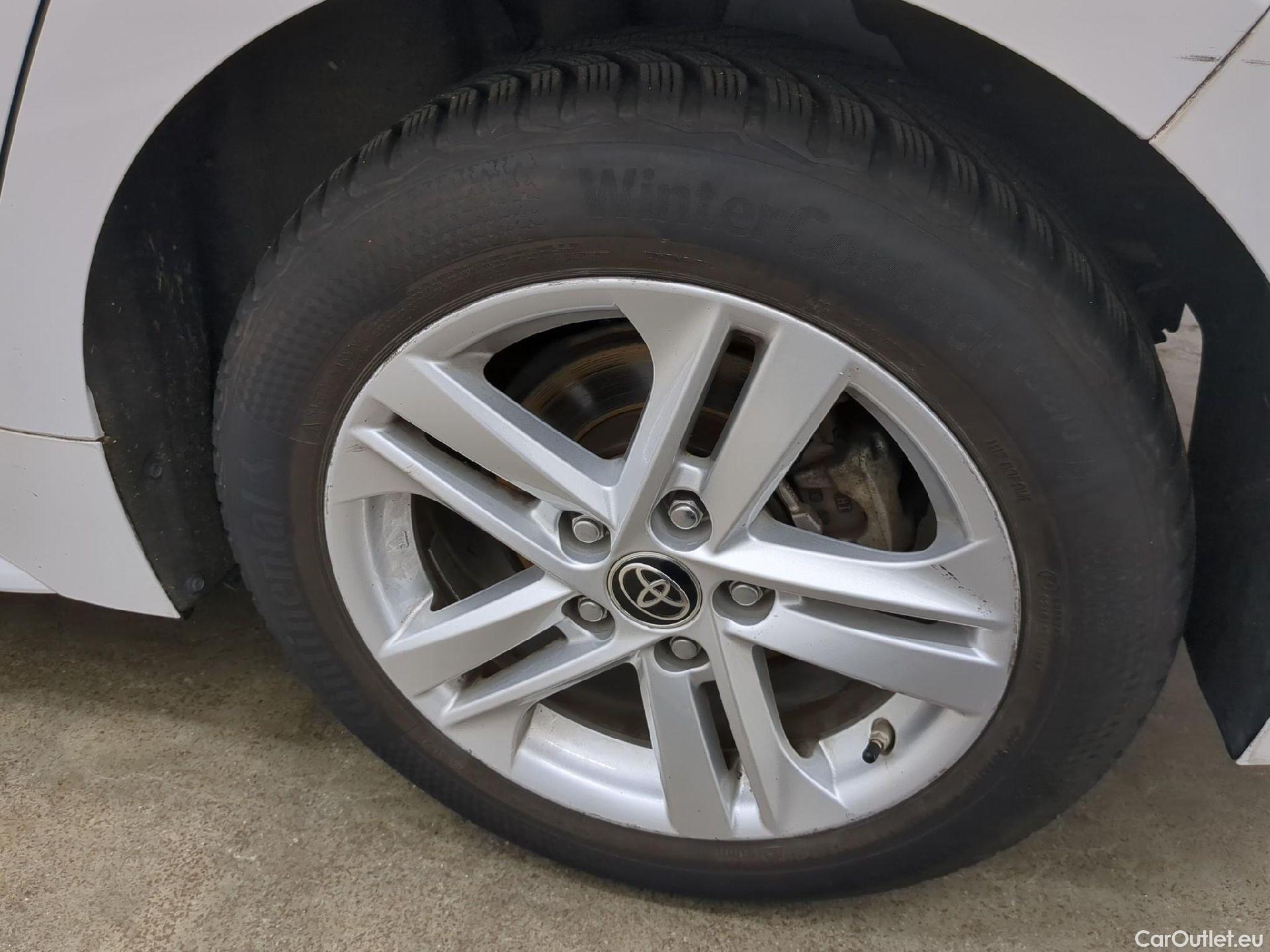  Toyota  Corolla TOYOTA  / 2018 / 5P / Berline Hybride 122h Dynamic #8