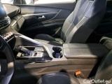  Peugeot  3008 PEUGEOT  / 2020 / 5P / SUV BLUEHDI 130 EAT8 SeS ALLURE #102