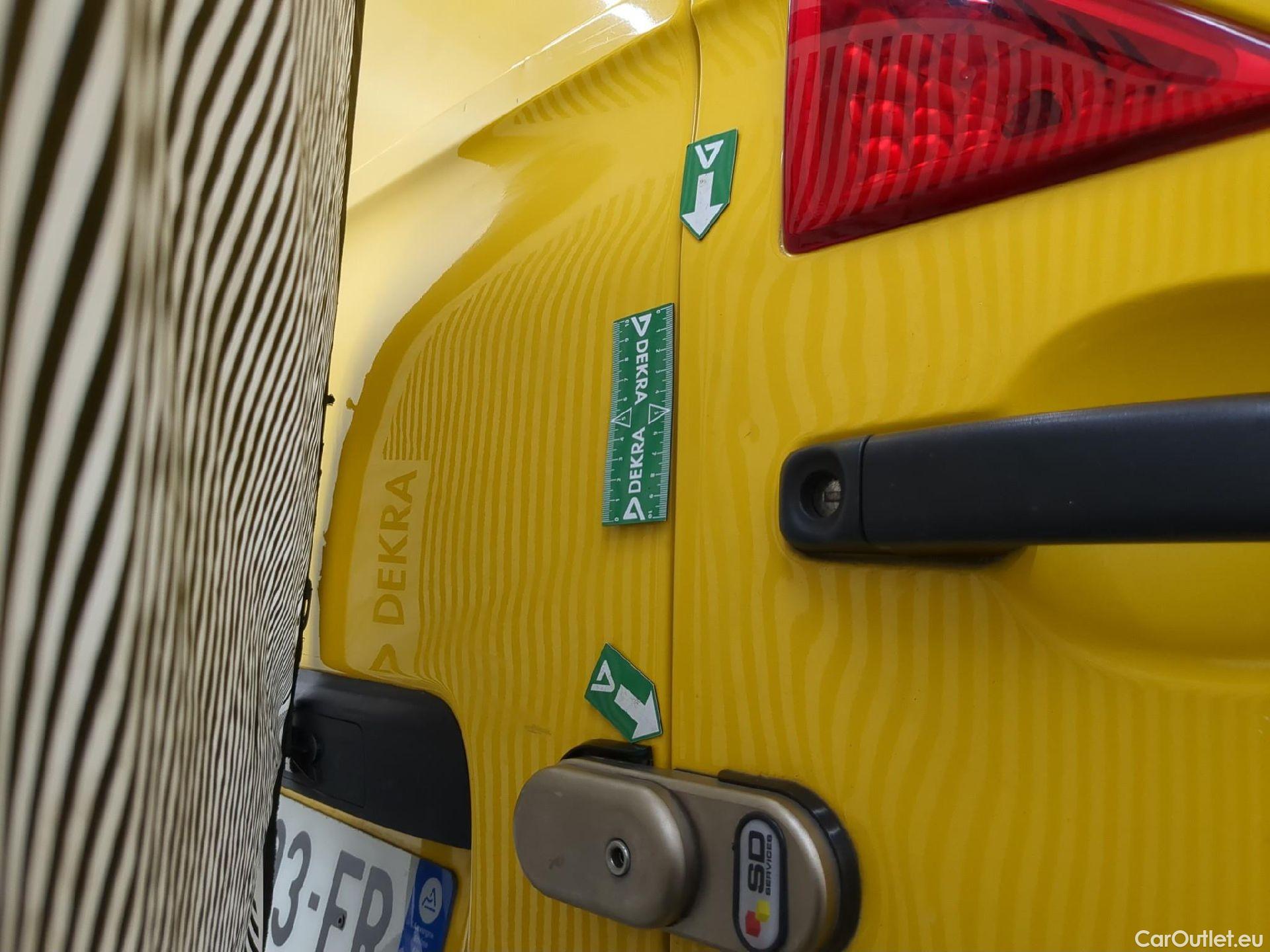  Renault  Master RENAULT  / 2019 / 4P / Fourgon tôlé FG Z.E.Tr CF F3100 L2H2 R75 AI - 19 #27