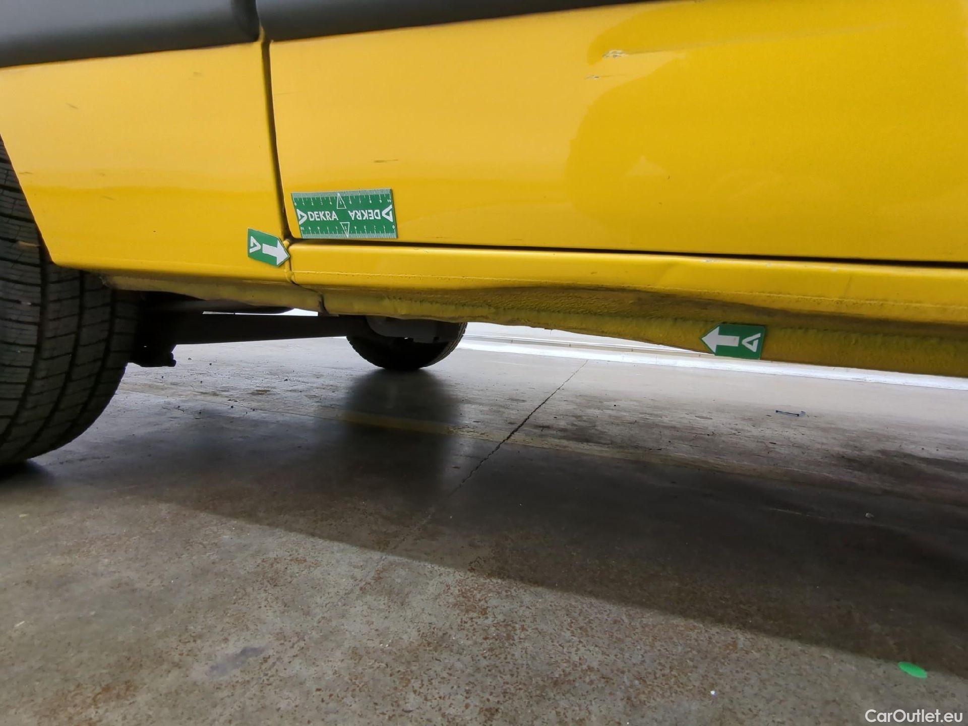  Renault  Master RENAULT  / 2019 / 4P / Fourgon tôlé FG Z.E.Tr CF F3100 L2H2 R75 AI - 19 #13