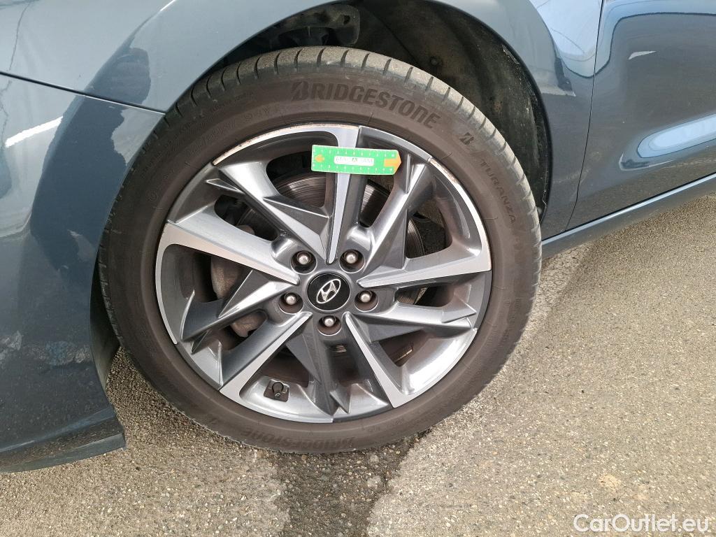  Hyundai  i30 HYUNDAI  Sport Wagon  2020  5P  Break 10 TGDI 120 MHEV IMT CREATIVE SW #22