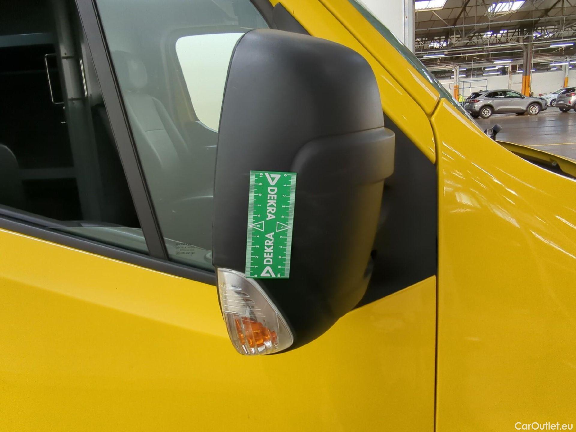 Renault  Master RENAULT  / 2019 / 4P / Fourgon tôlé FG Z.E.Tr CF F3100 L2H2 R75 AI - 19 #5