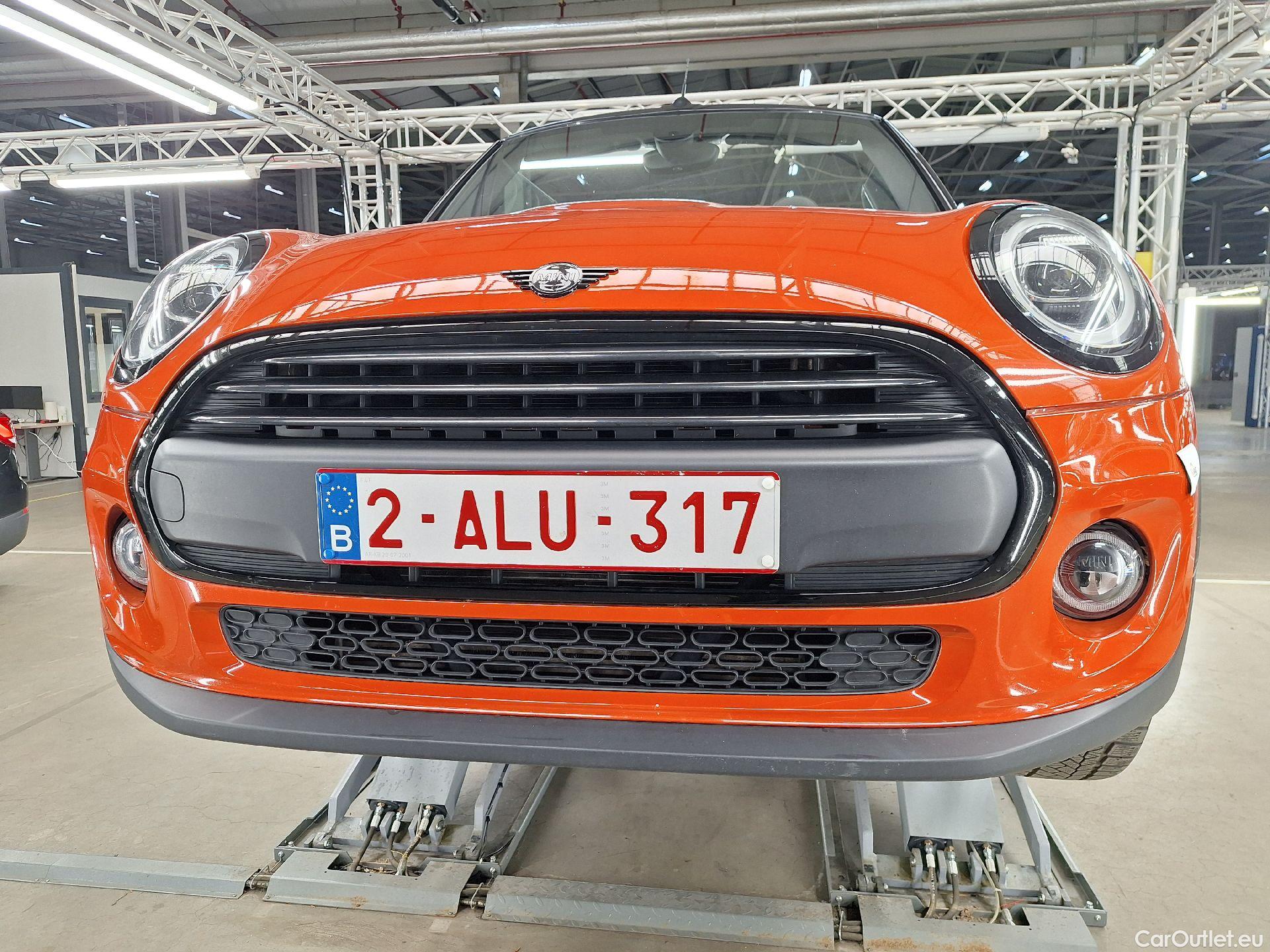  Mini  Cooper MINI, Mini Cabrio '15, Mini Cabrio One (75 kW) 2d #37