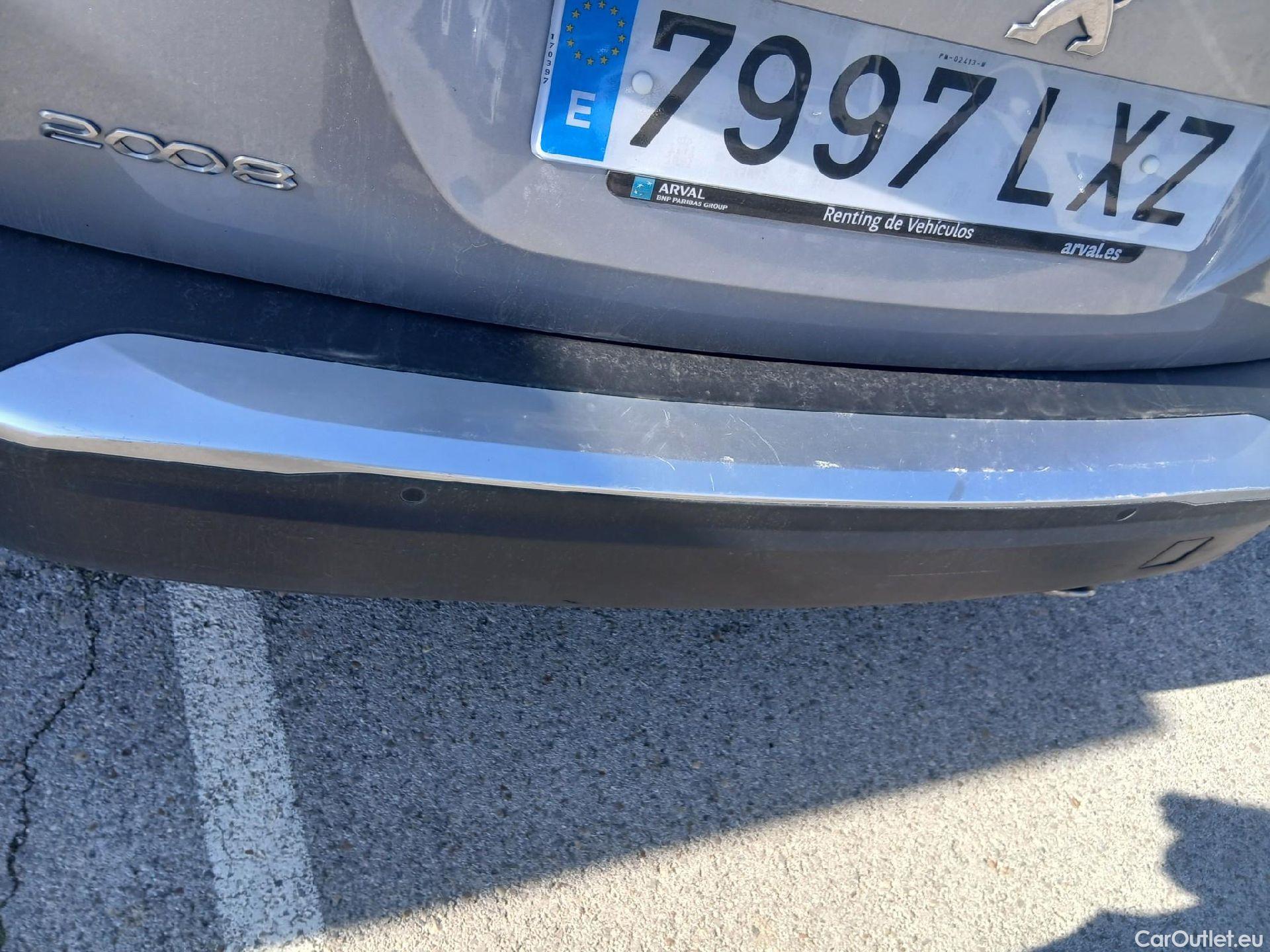  Peugeot  2008 PEUGEOT  / 2019 / 5P / todoterreno Active BlueHDI 81kW (110CV) #19