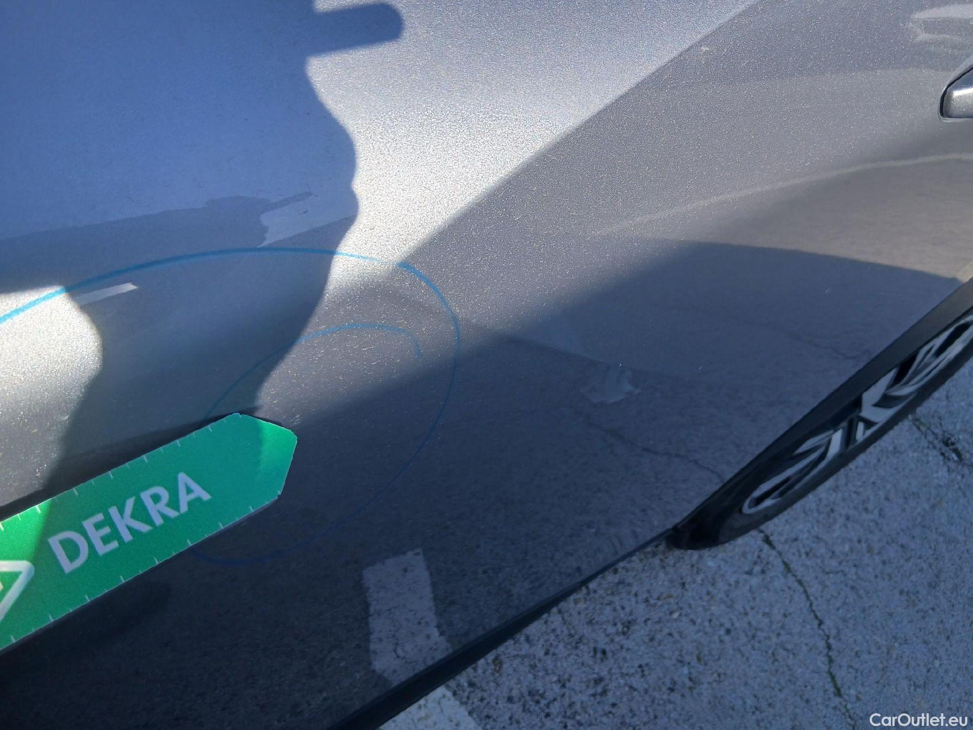  Peugeot  2008 PEUGEOT  / 2019 / 5P / todoterreno Active BlueHDI 81kW (110CV) #14
