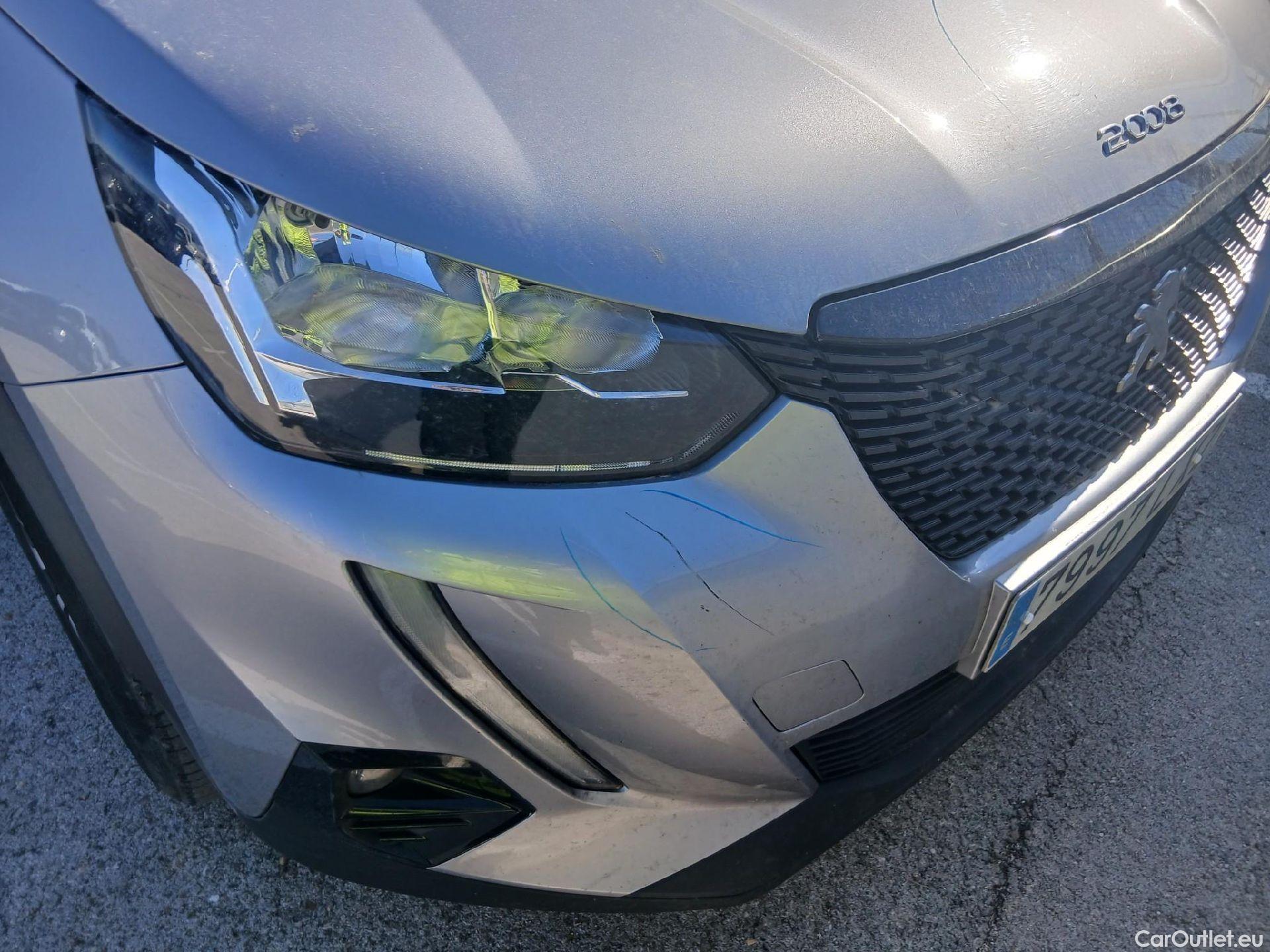  Peugeot  2008 PEUGEOT  / 2019 / 5P / todoterreno Active BlueHDI 81kW (110CV) #4