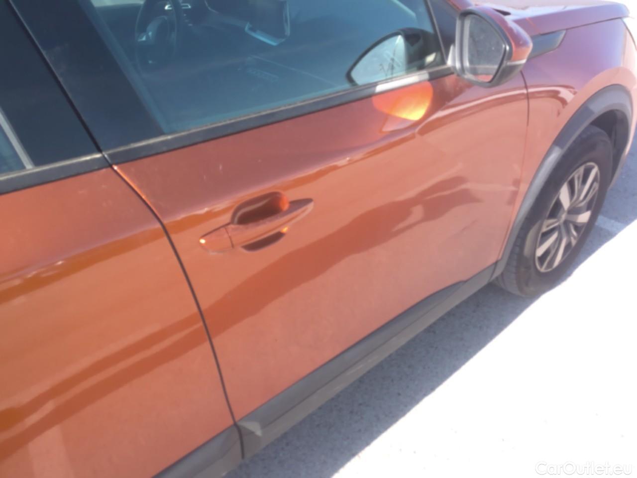  Peugeot  2008 PEUGEOT  / 2019 / 5P / todoterreno Active BlueHDI 81kW (110CV) #27
